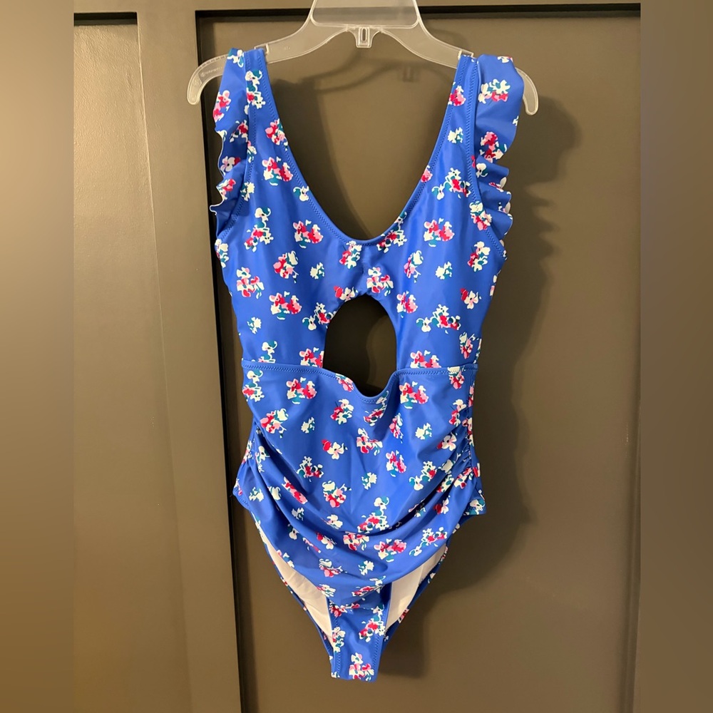 One piece bathing suit